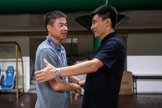 pp电子模拟器-昔日偶像集体归来执教一线 重塑中超谁能执牛耳？